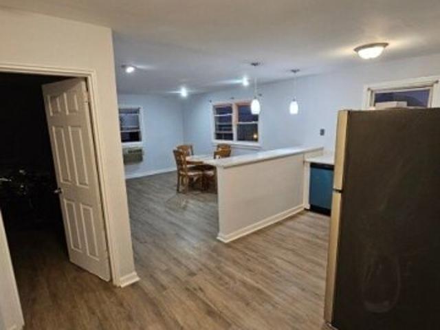 Condo for sale in Elizabeth, New Jersey