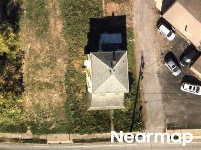 House for sale in New Castle, Pennsylvania