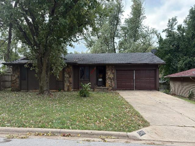 House for sale in Prairie Fields, Springfield