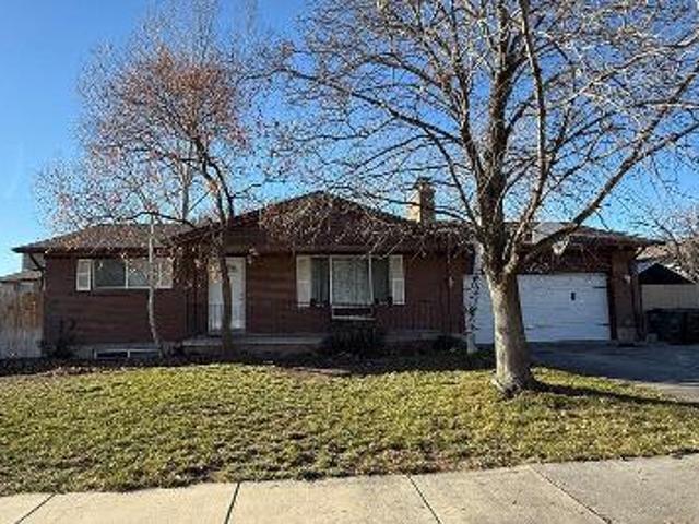 House for sale in West Valley City, Utah