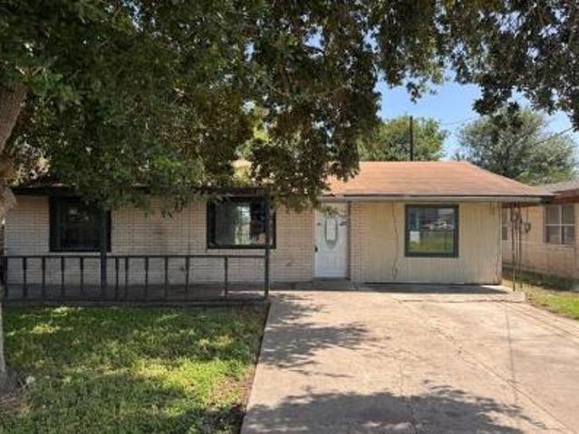 House for sale in Raymondville