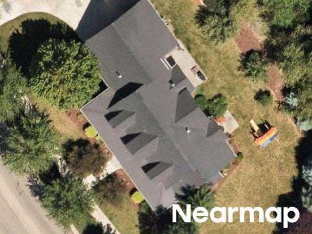 House for sale in Garden City