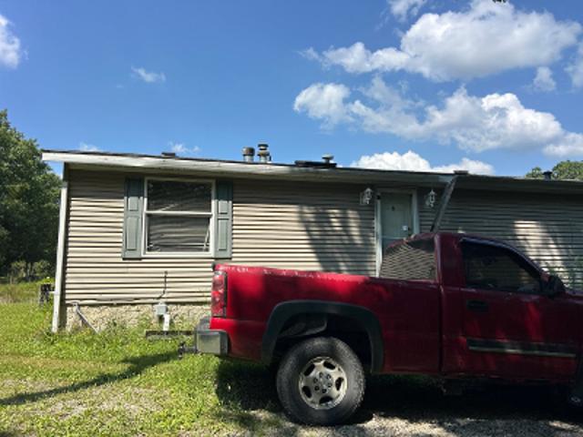 House for sale in Harrisburg, Missouri