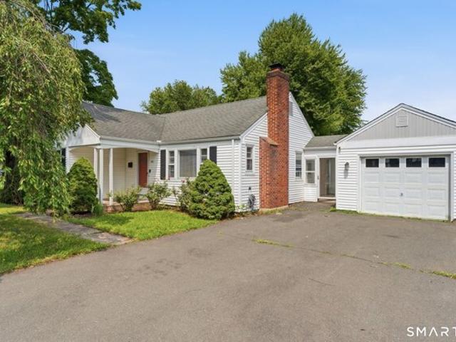 House for sale in Newington Junction, Newington