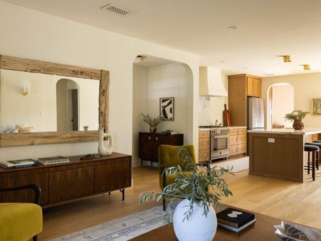 House for sale in Inglewood, California