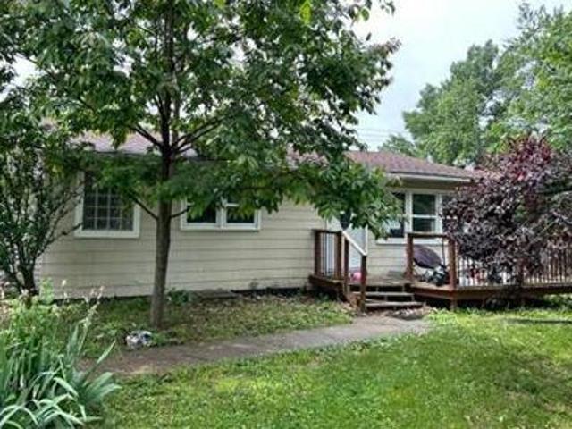 House for sale in Huntsville, Missouri