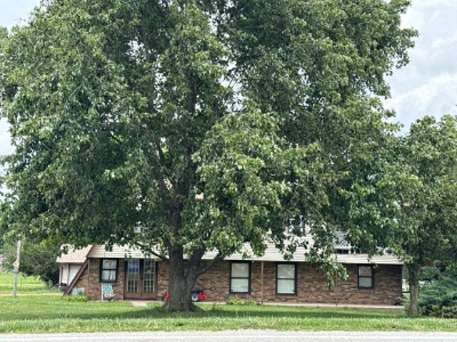 House for sale in Irvington, Illinois