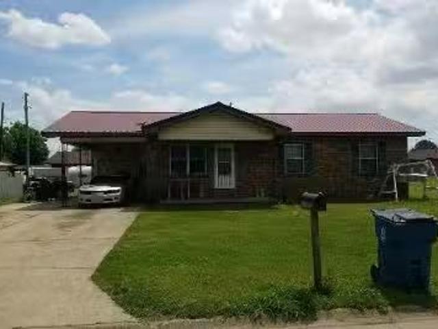 House for sale in Sikeston
