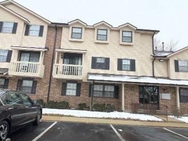 Condo for sale in Naperville, Illinois