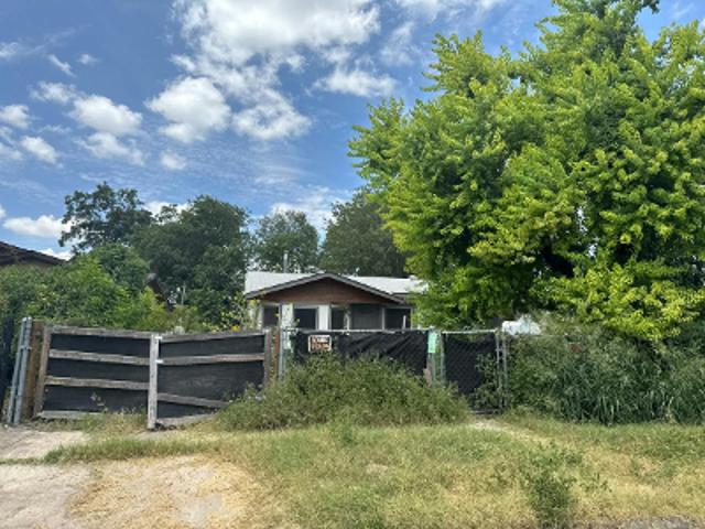 House for sale in Leesville, Texas