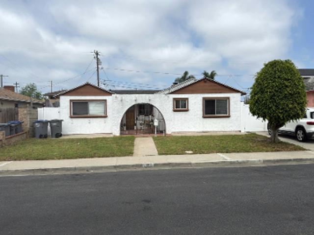 House for sale in Oxnard, Ventura County