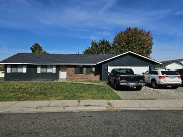 House for sale in Yakima, Yakima County