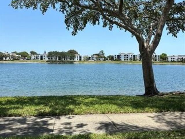 Condo for sale in Oakland Park