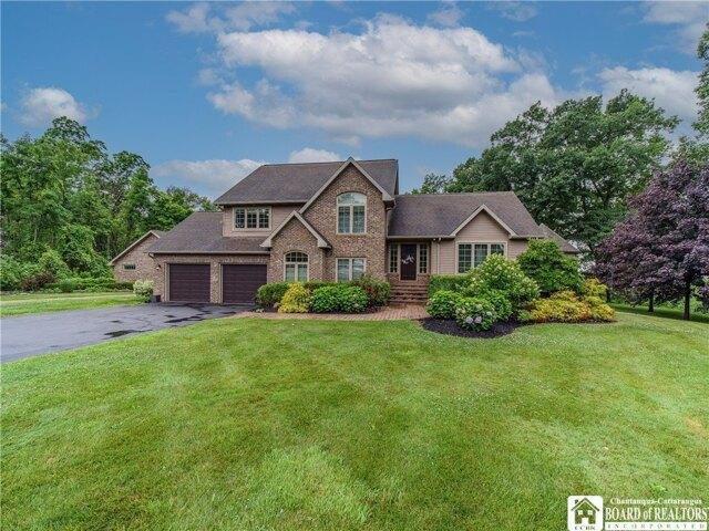 House for sale in Fredonia