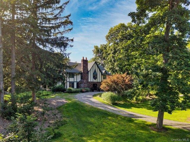 House for sale in Southfields, New York