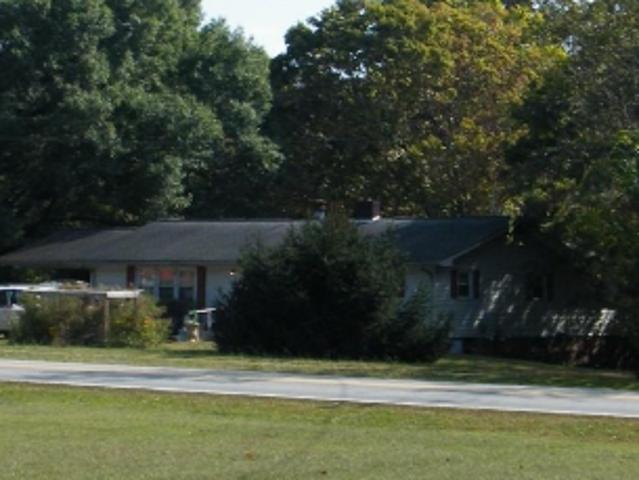 House for sale in Yadkinville, North Carolina