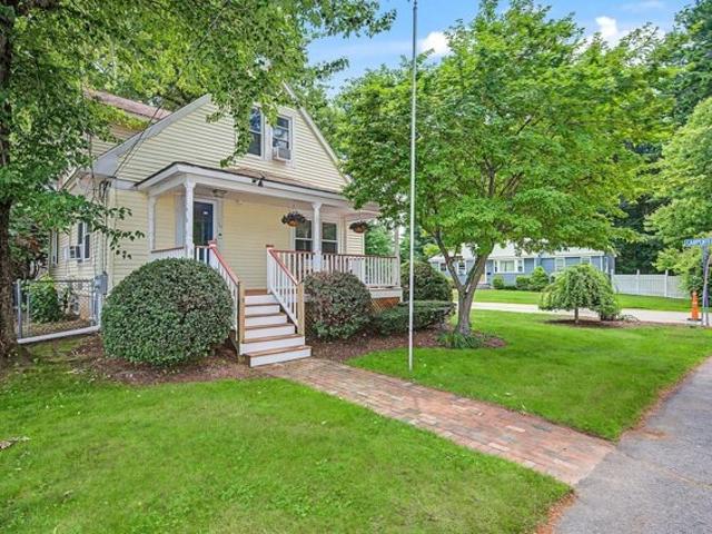House for sale in Foxborough