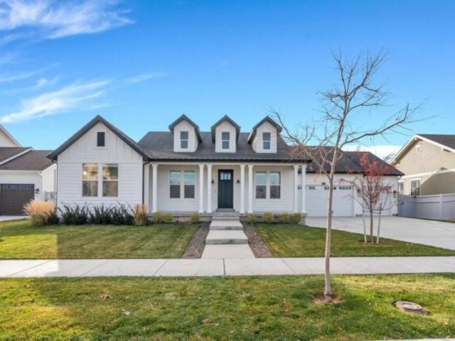 House for sale in Saratoga Springs, Utah