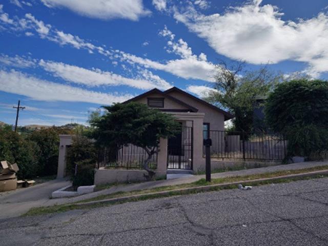 House for sale in Nogales, Arizona