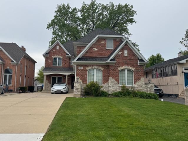 House for sale in Illinois