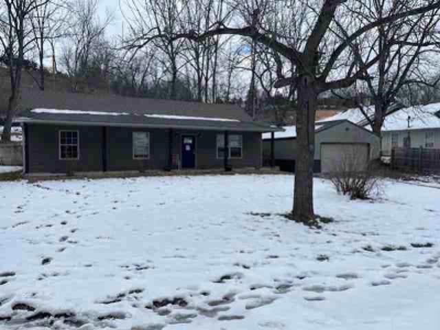 House for sale in Stone, Missouri
