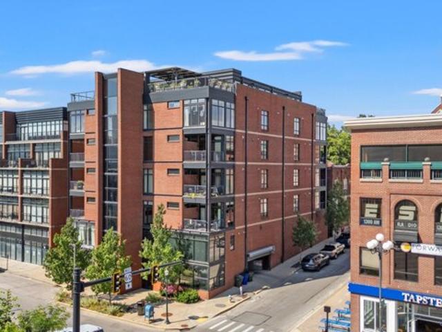 Condo for sale in Lexington, Central Business District