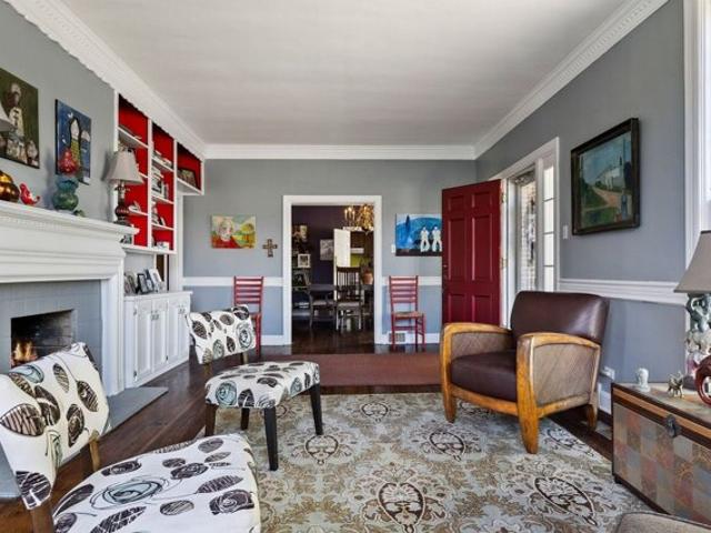House for sale in Smithville