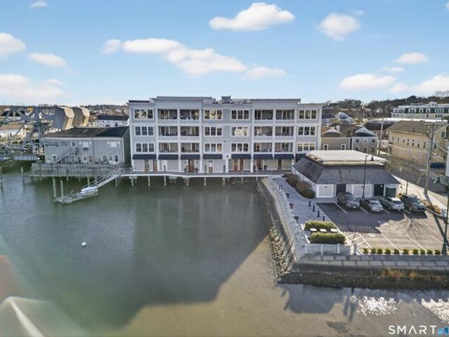 Condo for sale in Groton, Connecticut