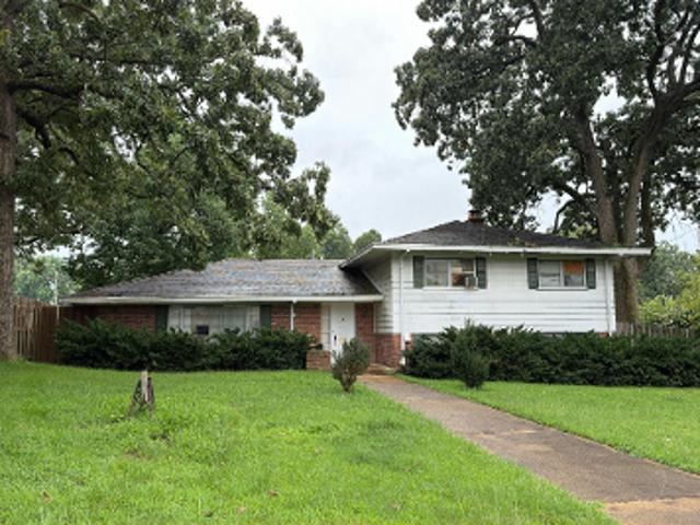 House for sale in Poplar Bluff, Missouri