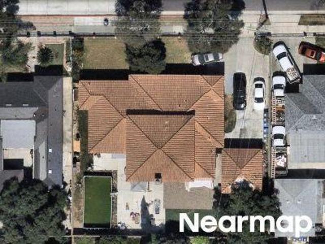 House for sale in Santa Ana