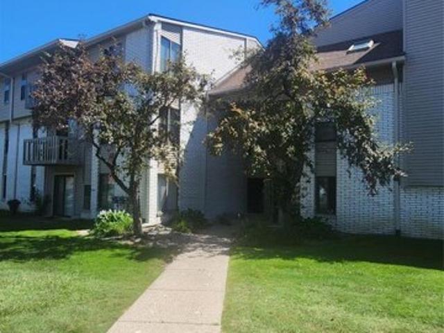 Condo for sale in Farmington