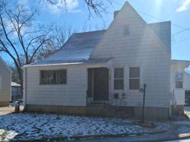 House for sale in Dixon, Illinois