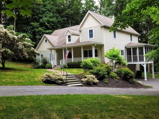 House for sale in Lenox House for sale in Lenox