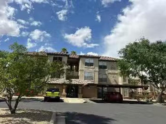 House for sale in Surprise