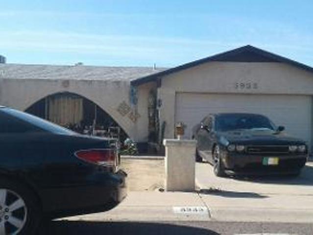 House for sale in Glendale