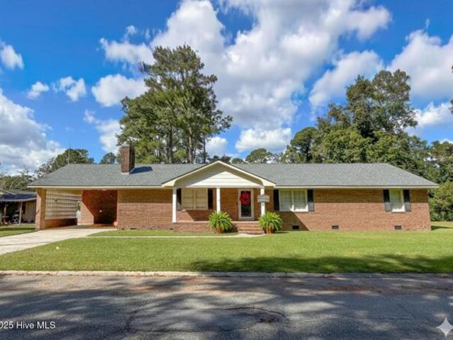 House for sale in Wallace, North Carolina