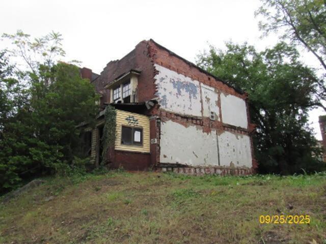 House for sale in Pittsburg, Pennsylvania