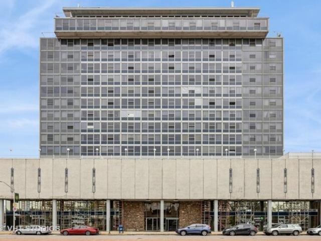 Condo for sale in Elmwood Park Condo for sale in Elmwood Park