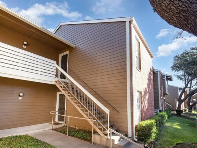 Condo for sale in Irving, Texas