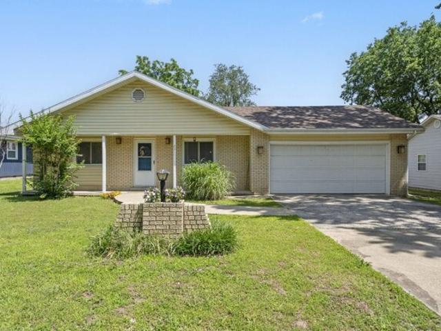 House for sale in Bolivar, Missouri