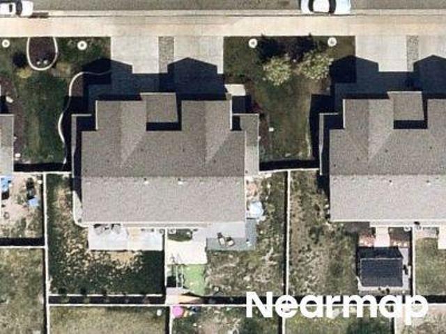 Townhouse for sale in Magna