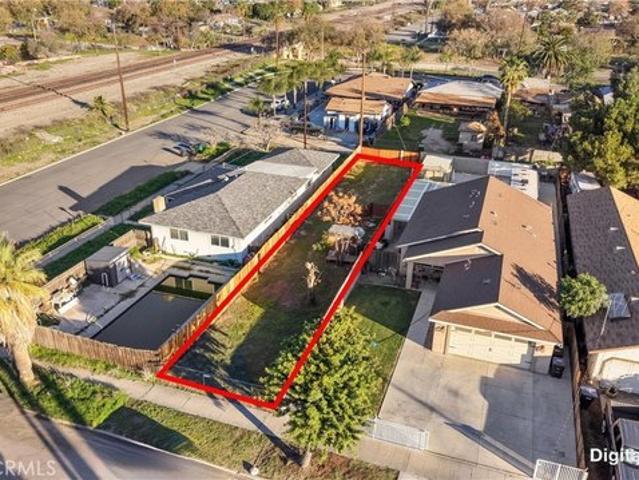 Land for sale in Colton, California