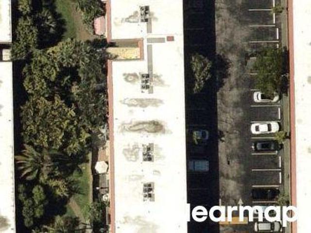 Condo for sale in Oakland Park, Florida