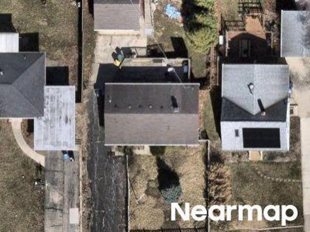 House for sale in Grayslake, Illinois