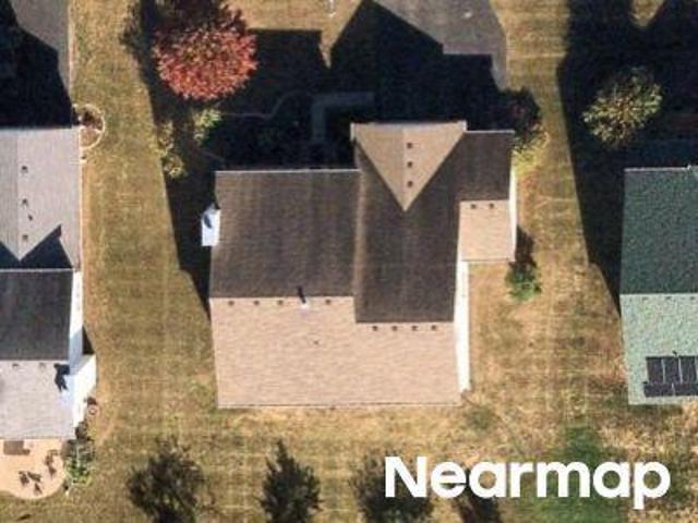 House for sale in Round Lake