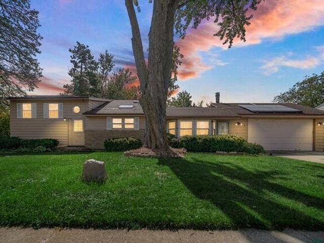 House for sale in Prospect Heights, Illinois