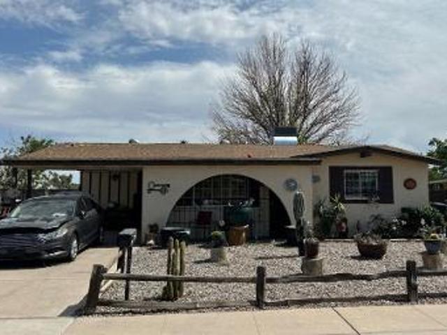 House for sale in Glendale
