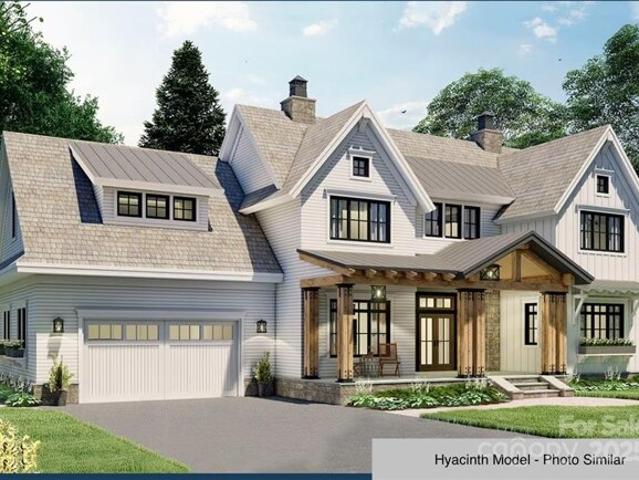 House for sale in Hendersonville