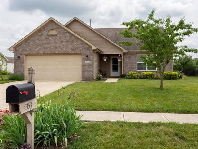 House for sale in New Palestine