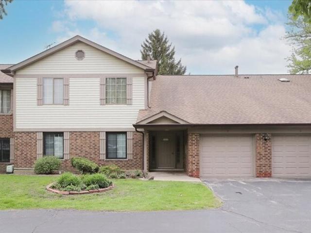 Condo for sale in Arlington Heights